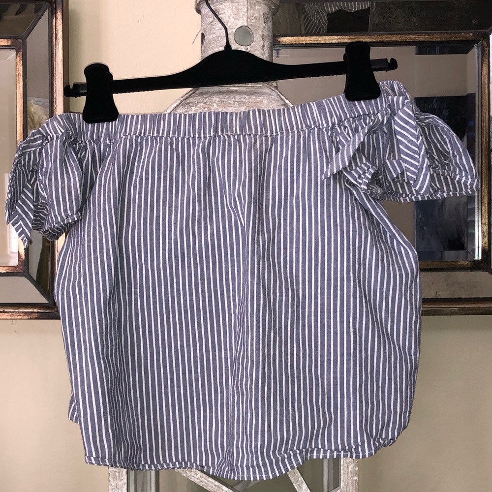 Abercrombie Off-shoulder Top